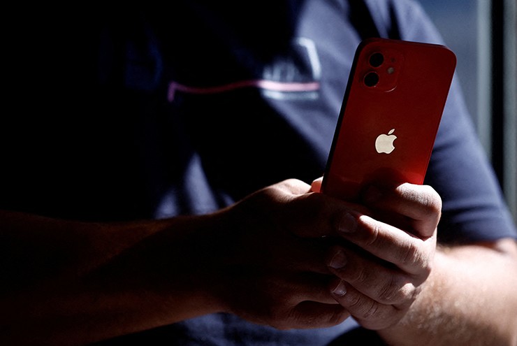 Apple đã giảm giá mạnh iPhone&nbsp;tại Trung Quốc để kích cầu.